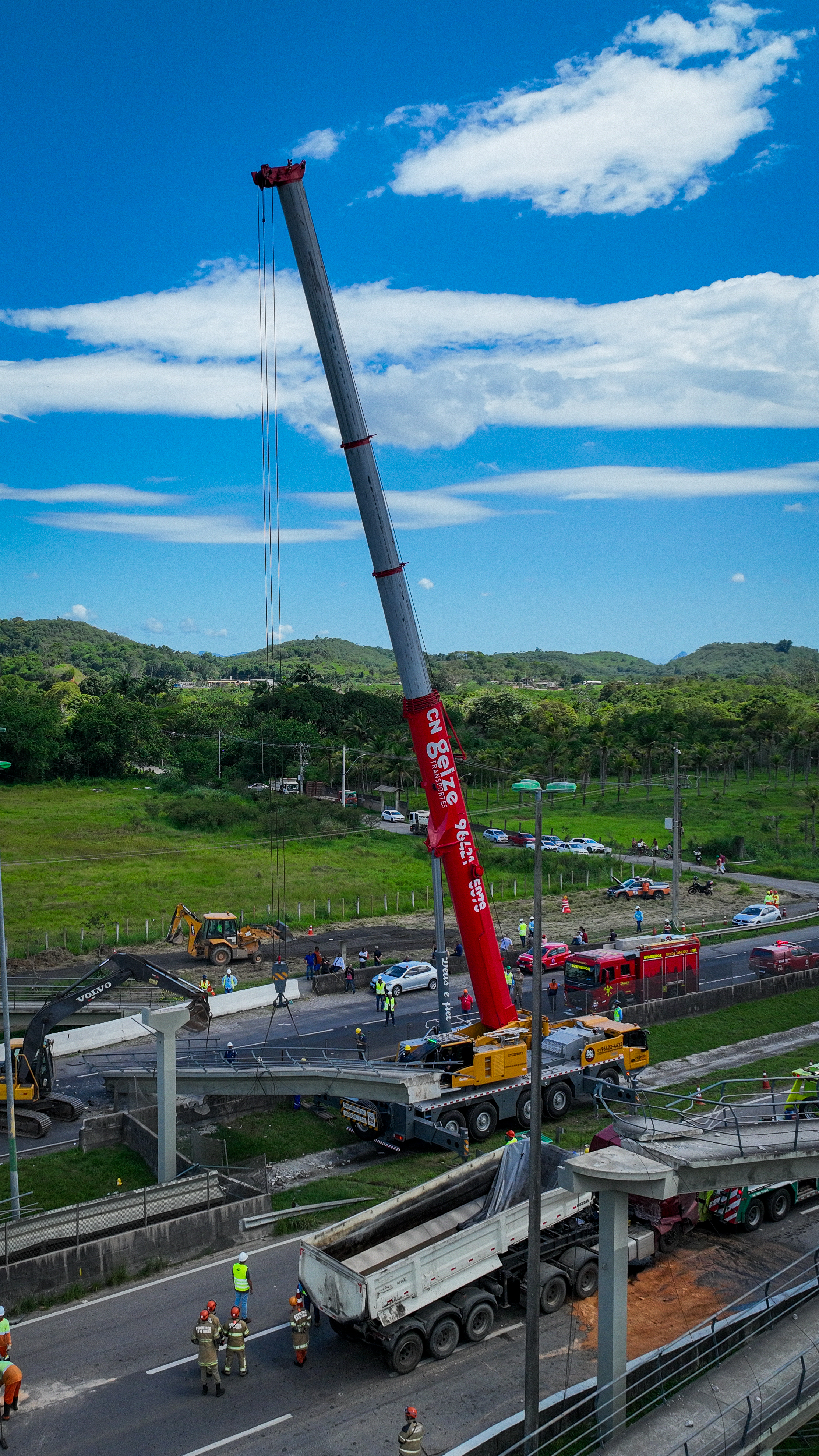 Equipamento da frota: GUINDASTE SANY 220 TONELADAS